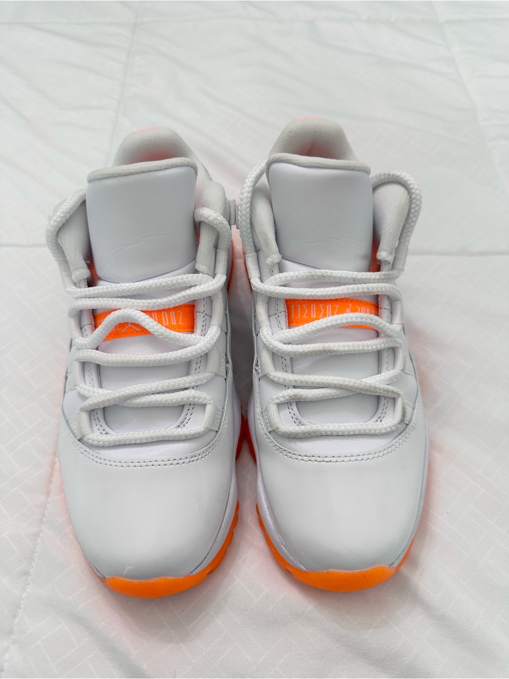 Women’s Jordan Retro 11 Low - bright citrus